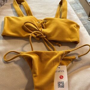 Zaful Mustard Yellow Lace-Up Bandeau Set